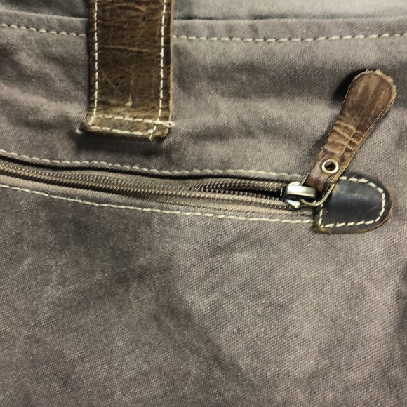 Myra - Picture 5 of 9